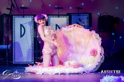 Talulah Blue Burlesque Cabaret live band Debonaires